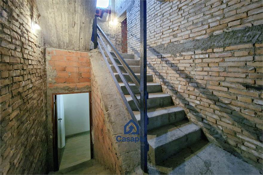 Photo 32