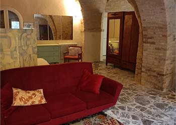 Open Space con Giardino a Civitanova Alta