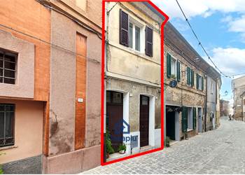 GRANDE TERRACIELO IN CENTRO STORICO