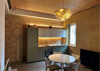 Affittasi bilocale classe A, centrale e per tutto l'anno